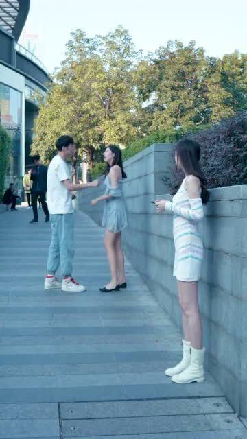 吃瓜情侣户外,吃瓜情侣的浪漫之旅