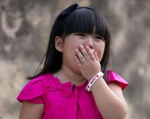 刘英吃瓜照片真实,揭秘明星日常生活中的真实一面