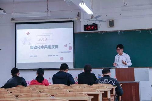 毕业生答辩吃瓜,毕业生吃瓜成风,揭秘校园风云录